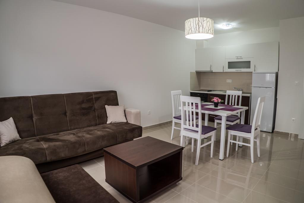 Apartments Malina Вир Екстериор снимка